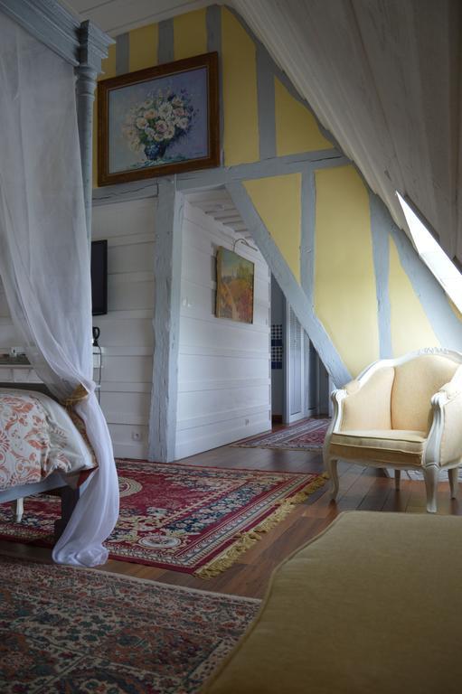 Bed and Breakfast La Grange Des Marettes Cléres Exterior foto