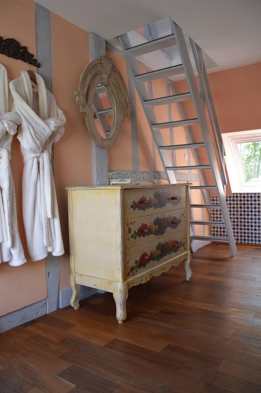 Bed and Breakfast La Grange Des Marettes Cléres Exterior foto