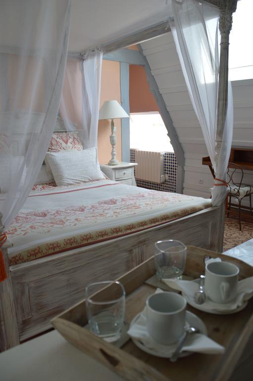 Bed and Breakfast La Grange Des Marettes Cléres Exterior foto